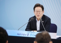 Lee vows to strengthen 'blood-forged' S. Korea-U.S. alliance