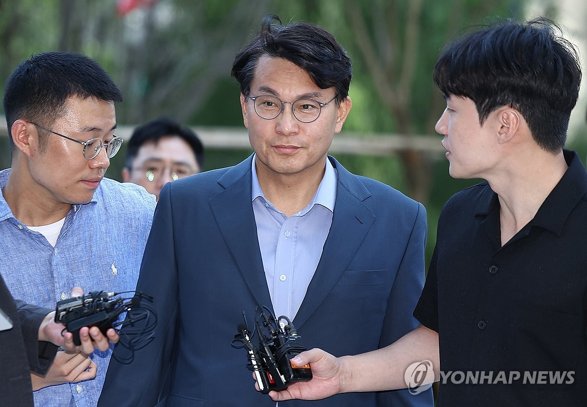 김건희특검, '尹부부 공천개입 공범' 의혹 윤상현 의원…