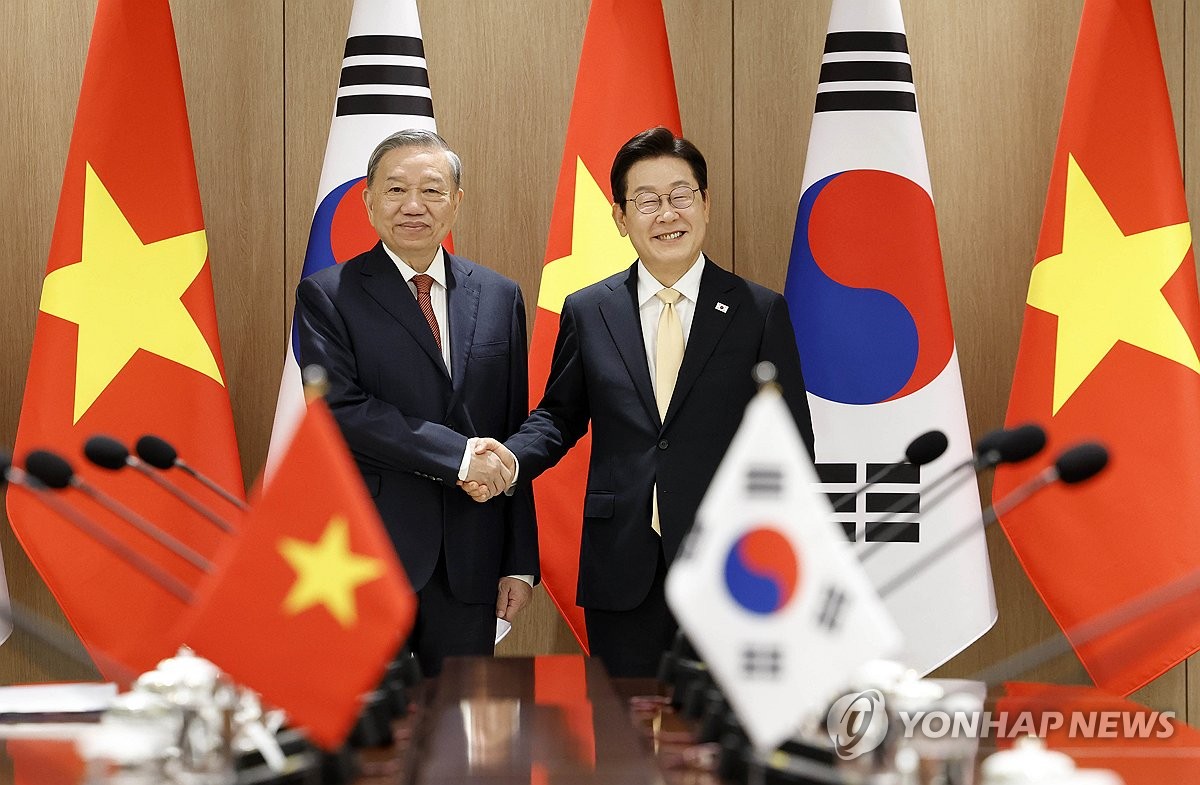 S. Korea, Vietnam discuss boosting bilateral trade, cooperation in nuclear energy