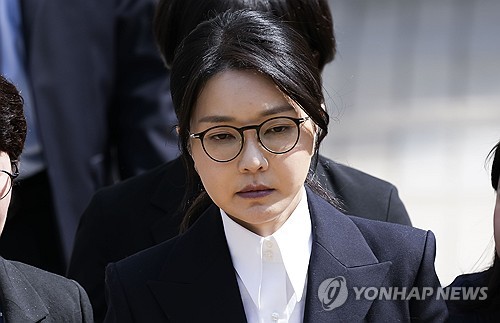 김건희, 구속 후 세번째 조사 3시간여만 종료…23일 재소환
