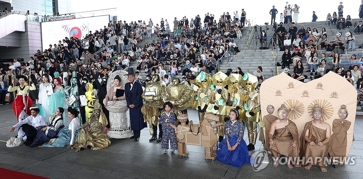 '2025 국중박 분장대회' 기념 촬영