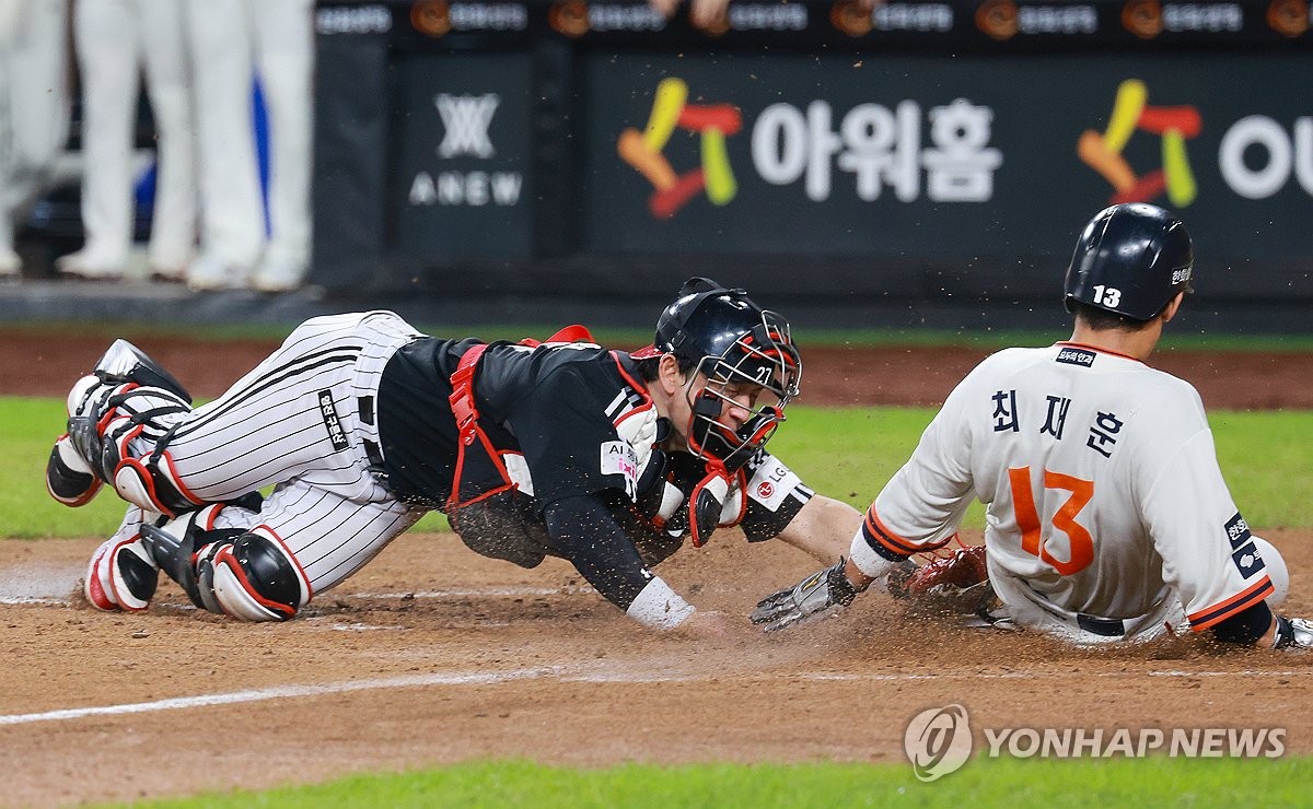 LG 2년만의 패권 탈환 vs 한화 26년만의 우승…26일 KS 1차전(종합)