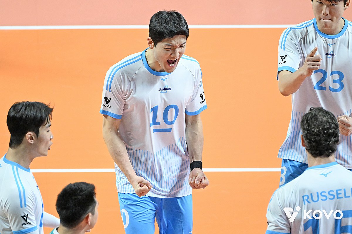 포효하는 대한항공 정지석