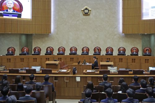 '李 무죄판결' 정면 파기한 대법…"일반인 관점으로 해석해야"