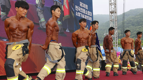 '몸짱 소방관은 나'…전국소방기술경연대회 몸짱 선발대회