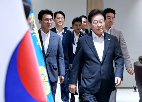 李대통령, '국민임명식'에 직접 국민 초대…"자리 빛내달라"